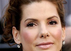 Bullock wants stalker to stay away 