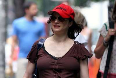 Rachel Weisz gives birth to son