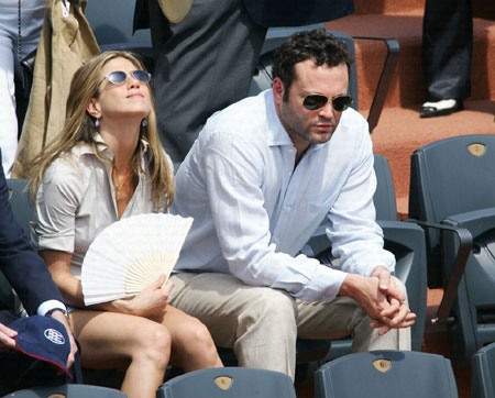 Aniston to congratulate Pitt on his daughter birth