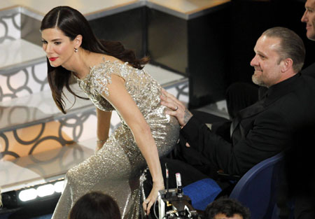 Sandra Bullock wins best actress