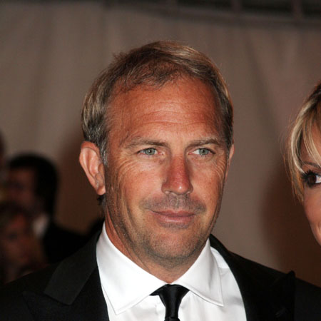 Kevin Costner a dad again