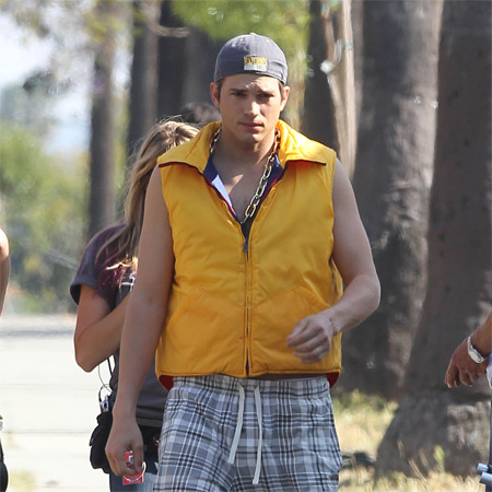 Agony uncle Ashton Kutcher