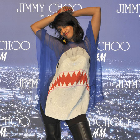 M.I.A. wants bridal suit