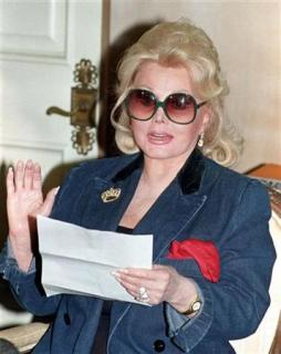 Zsa Zsa Gabor's hospital release delayed
