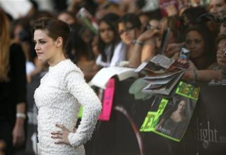 Entertainment biz fangful for vampires