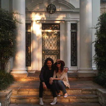 Katy Perry goes to Graceland