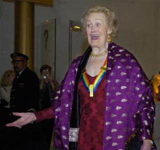 Opera great Joan Sutherland dies aged 83