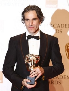 Daniel Day-Lewis scoops best actor 