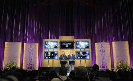 'No Country,' 'Blood' lead Oscar nominations