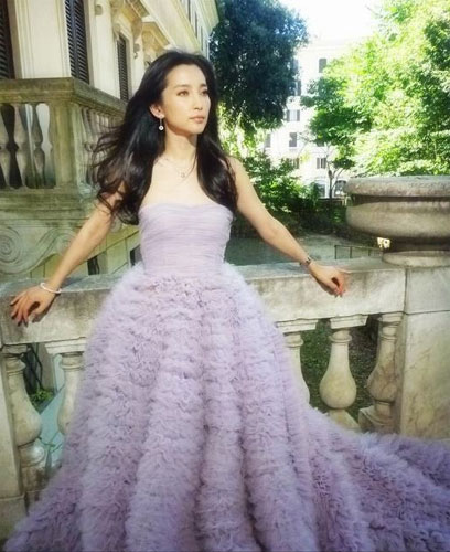 Li Bingbing shot commercial in Rome