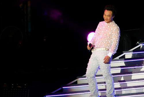 Eason Chan staged Beijing concert