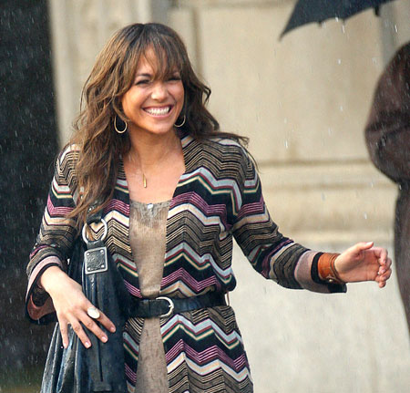 Jennifer Lopez films scenes for movie 