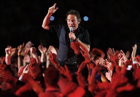 Rock legends to perform Hall of Fame concerts