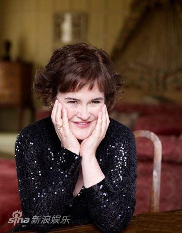 Susan Boyle goes stylish for 'Harper's Bazaar'