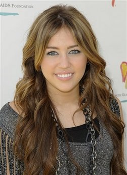 Police search home of accused Miley Cyrus stalker