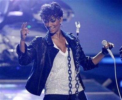 R&B singer Keri Hilson took detour to stardom