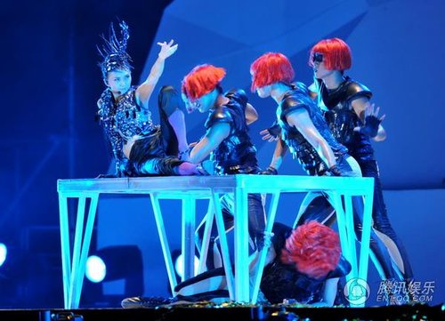 Stefanie Sun sings in Beijing