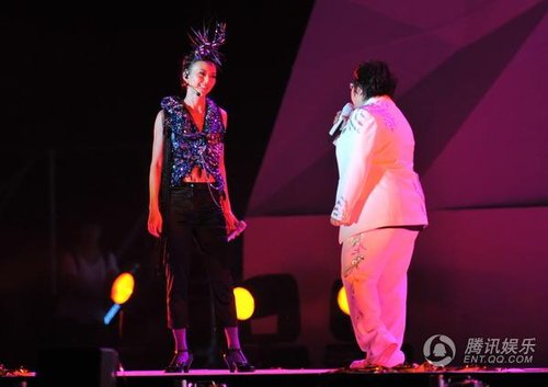 Stefanie Sun sings in Beijing