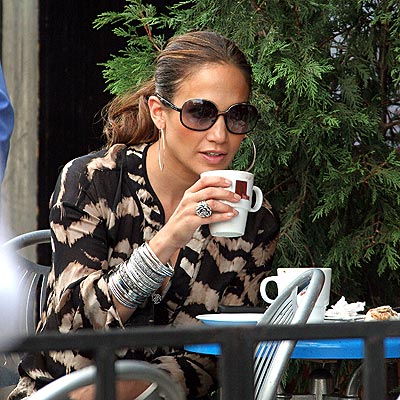 Jennifer Lopez scared of the dark