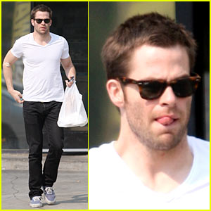 Chris Pine: Blood Donor!