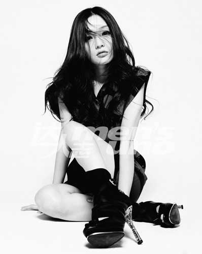 Actress Li Xiaolu