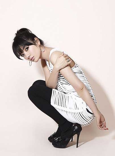 Huang Yi's new photoshoots
