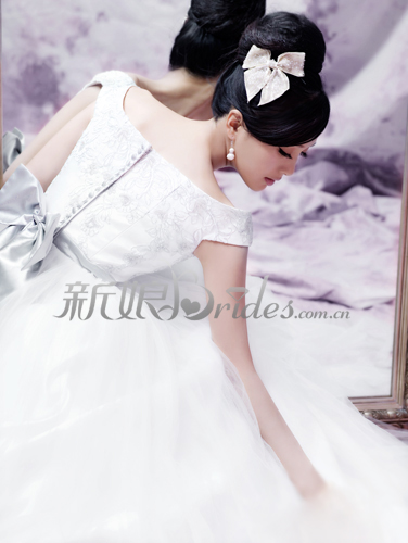 Bridal look of Qin Lan