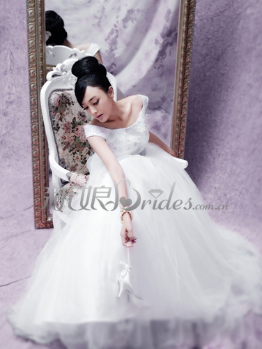 Bridal look of Qin Lan