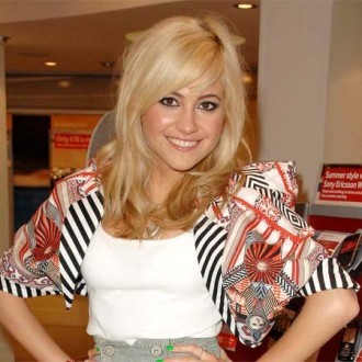 Pixie Lott ignores advances