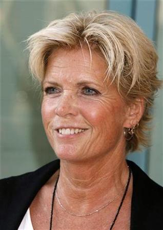 Actress Meredith Baxter says she's a lesbian