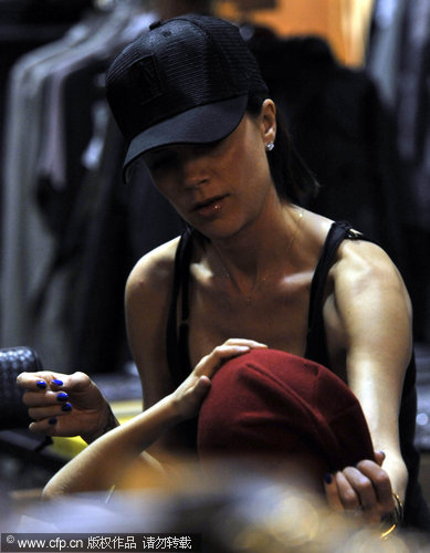 Victoria shopping in Hollywood