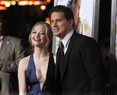 'Dear John' bumps 'Avatar' with $32.4M debut