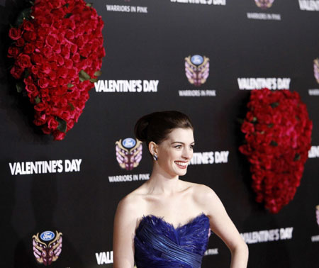 Hathaway,Alba and other celebs at premiere of 