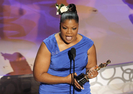 Mo'Nique wins Oscar for best supporting actress