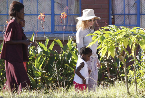 Madonna visits Mphandula child care centre