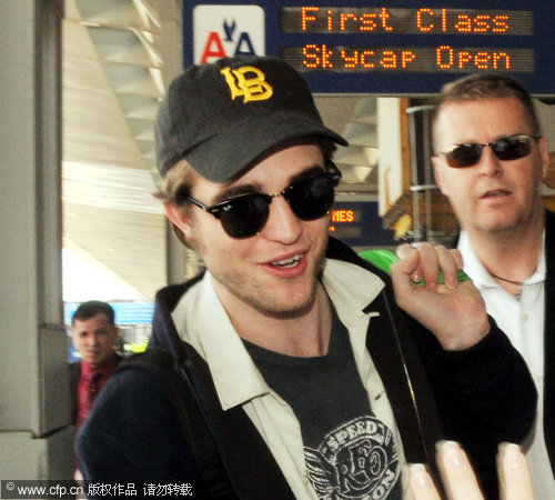 Twilight sensations arrive at O'Hare International Airport