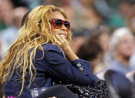 Beyonce and Jay-Z watch NBA game in Boston
