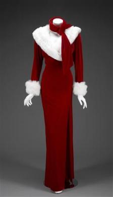 Anna Nicole items up for auction, Dannielynn benefits