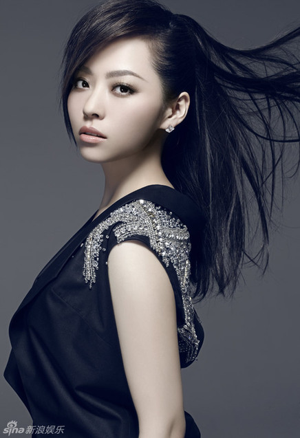 Zhang Liangying's new photos