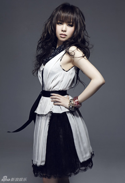 Zhang Liangying's new photos