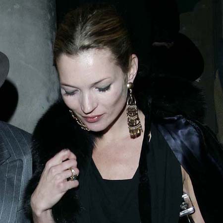 Kate Moss robbed of art