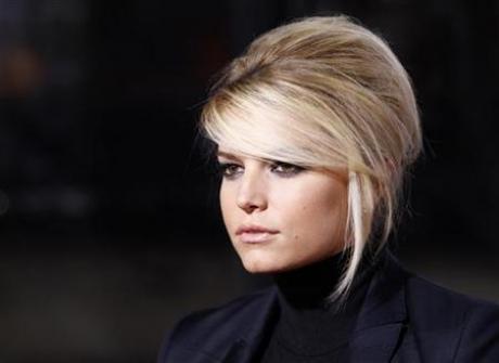 Jessica Simpson wins ban on exercise video