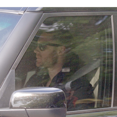 Ronan Keating kicked out by wife