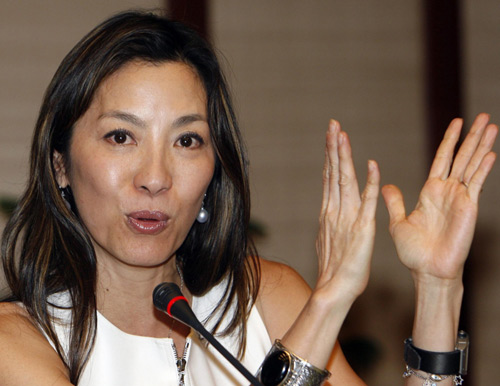 Michelle Yeoh at news conference on Pathways to Sustainable Transport forum