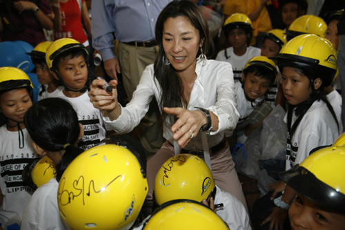 Michelle Yeoh at news conference on Pathways to Sustainable Transport forum