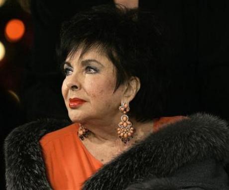 Elizabeth Taylor releases love letters from Burton