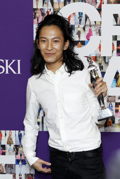 Celebs arrive at Council of Fashion Designers of America fashion awards