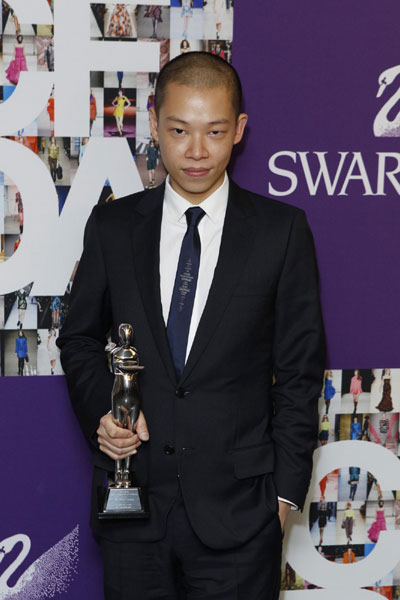 Celebs arrive at Council of Fashion Designers of America fashion awards
