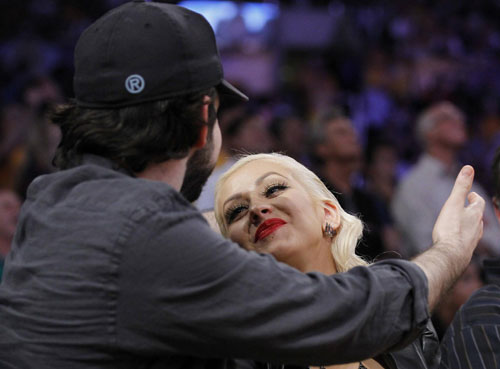 Christina Aguilera sings national anthem before Game 6 of 2010 NBA Finals