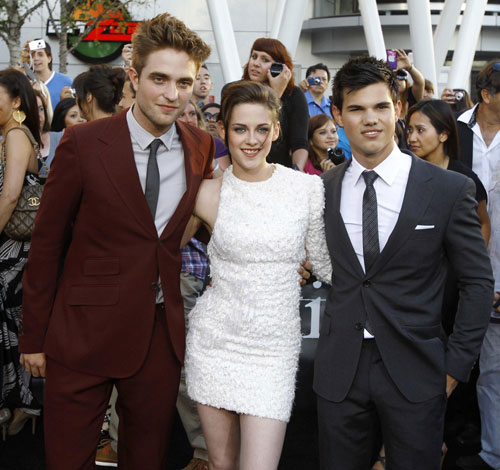 Cast members at premiere of 